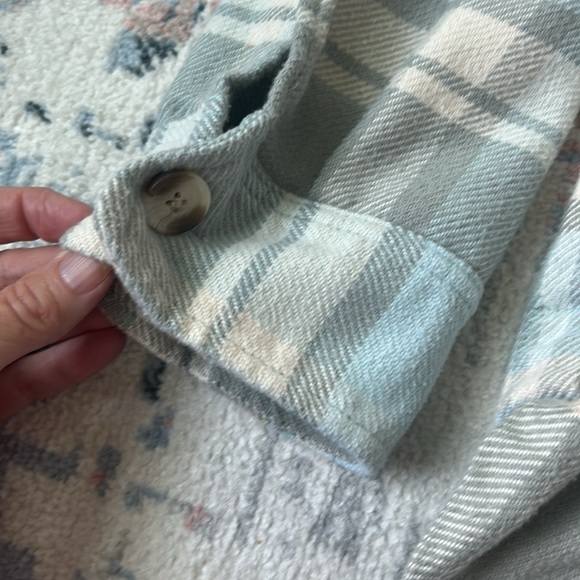 American Eagle Plaid Shirt in Blue and Tan size small - Picture 5 of 6